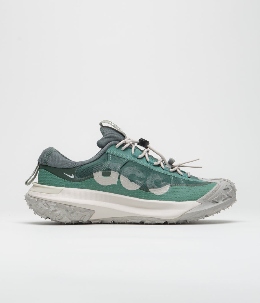 Nike ACG Mountain Fly 2 Low Shoes - Bicoastal / Light Orewood Brn - Vintage Green