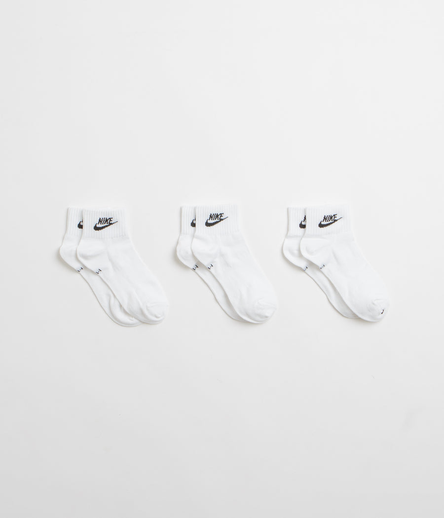 Nike Everyday Essential Ankle Socks (3 Pair) - White / Black