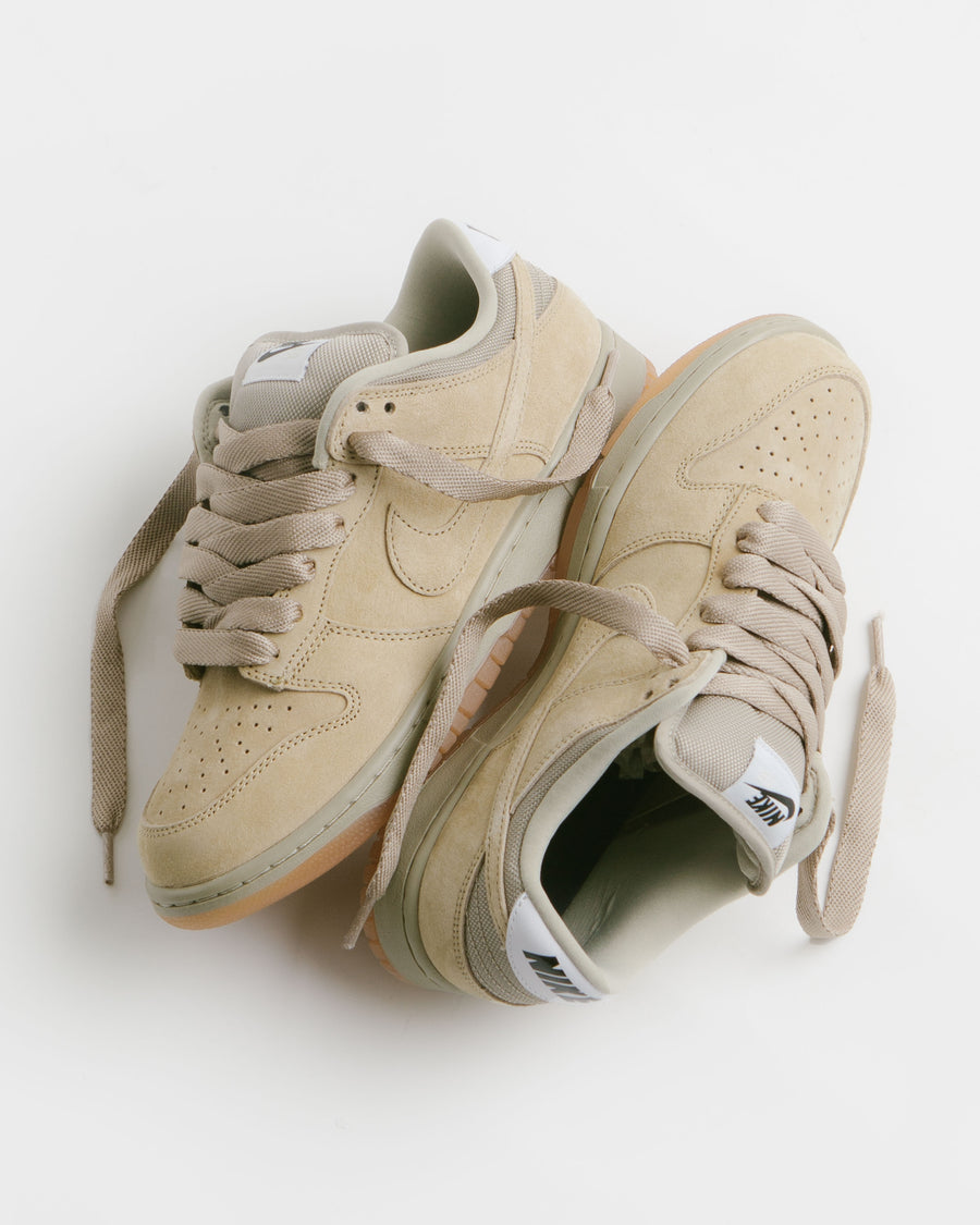 Nike SB Dunk Low Pro B Shoes - Parachute Beige / Parachute Beige